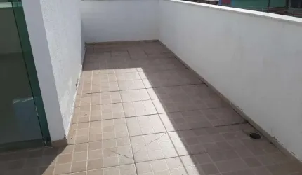 Cobertura com 2 quartos para alugar na Rua Emídio Furtado, Letícia, Belo Horizonte por R$ 2.300
