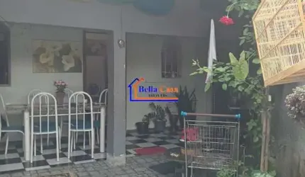 Casa com 3 quartos à venda na Rua Atibaia, Letícia, Belo Horizonte por R$ 290.000