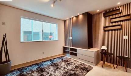 Vende-se Sobrado Duplex Novo/ Villagio/  Campo Grande/ Santos