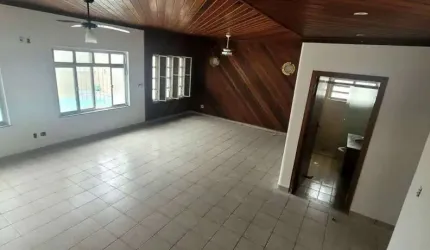 Vende-se 4 dormitórios com piscina/ Alto Padrão/ Tombo/ Guarujá
