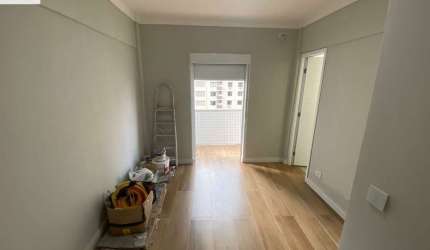 Vende-se apartamento na Praia do Gonzaga por R$ 490.000,00