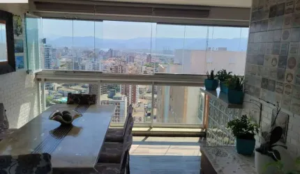 Vende-se alto padrão na Ponta da Praia com 2 dormitórios,1 suíte, varanda gourmet por R$ 1.200.000,0