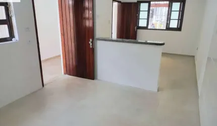 Vende-se casa no bairro Caiçara/PG de 2 dormitórios/1 suite/sala/cozinha americana