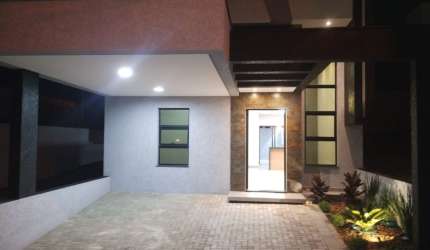 Casa Nova - 3 Dorms (1 Suíte) - 118m² - Acabamento de Luxo - R$ 735.000'