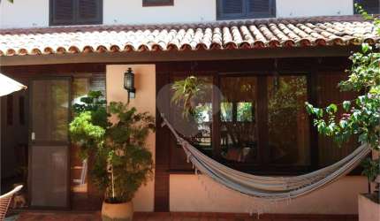 Condomínio com 3 quartos à venda em Manguinhos - RJ