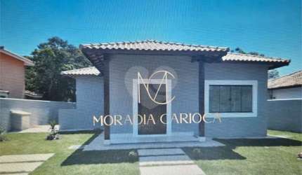 Condomínio com 3 quartos à venda em Caravelas - RJ
