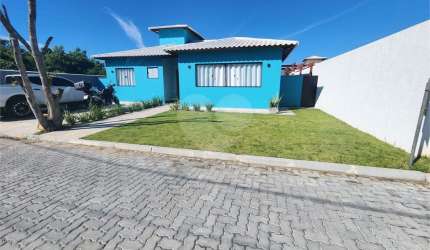 Condomínio com 3 quartos à venda em Caravelas - RJ