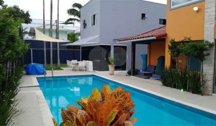 Casa com 6 quartos à venda em Manguinhos - RJ