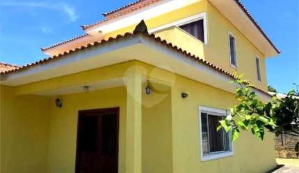 Condomínio com 3 quartos à venda em Rasa - RJ