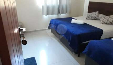 Casa com 8 quartos à venda em Tucuns - RJ