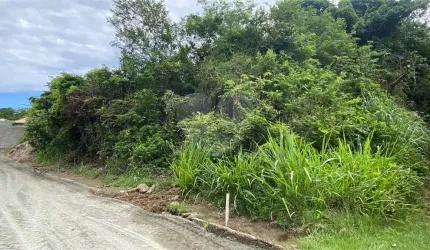 Terreno à venda em Caravelas - RJ