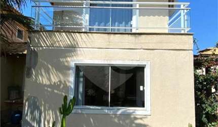 Condomínio com 3 quartos à venda ou para locação em Praia Rasa - RJ