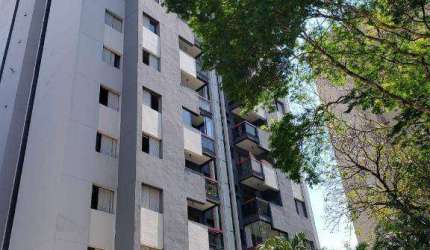 Lindo apartamento com 1 suíte e 2 vagas de garagem