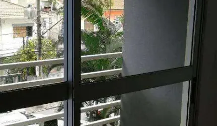 Apartamento na Vila Olímpia, 80m², 2 dormitórios, sendo 1 suíte, sacada, , 1 vaga de garageme