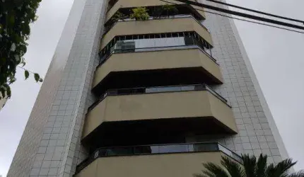 Oportunidade em Moema pássaros, 4 dormitórios, sendo 2 suíte, 210m de área útil e 3 vagas de garagem