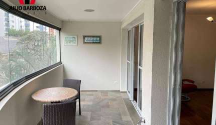 Apartamento em Moema pássaros, 140m, prédio semi novo, com 2 vagas de garagem