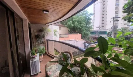Apartamento em Moema, 150m², 3 suítes, 3 vagas de garagem
