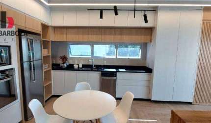 Apartamento, com 2 suítes, predio novo, com 2 vagas de garagem