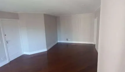 Locação Moema lado Pássaros fora de rota 141m2 sendo 3 suítes ar.cond.+ home Heather, reformado ,2 vagas com lazer SP