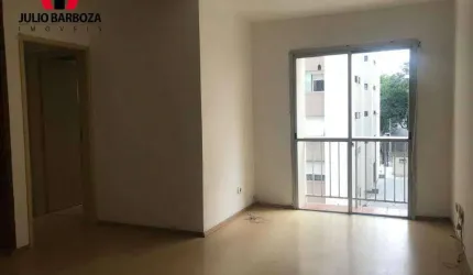 Apartamento reformado em Moema Pássaros, 70m², 2 dormitórios, 2 banheiros, sacada, e 1 vaga de garagem