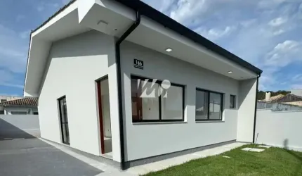 Casa com 03 dormitórios e 1 suíte no bairro Potecas - São José/SC.