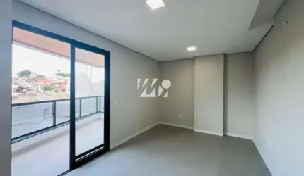 Apartamento com Piscina e 2 Quartos e Suíte no Pagani