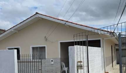 Três Casas Para Investimento - Todas Alugadas.