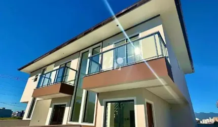 Sobrado Geminado 2 Quartos com 2 Suítes - Bela Vista