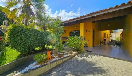 Casa com 4 dormitórios à venda, 182 m² por R$ 900.000,00 - Indaiá - Caraguatatuba/SP