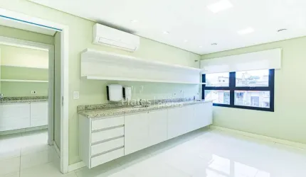 Sala comercial no Rebouças