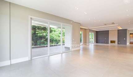 1 apartamento por andar no melhor do Ecoville