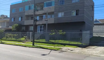 Apartamento Térreo com 3 dormitórios e 2 vagas garagem