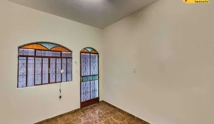 Casa à venda, 3 quartos, 4 vagas, Icaraí - Divinópolis/MG