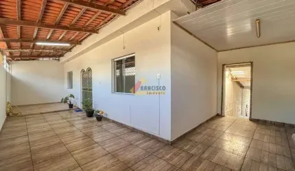 Casa à venda, 2 quartos, 1 suíte, 3 vagas, Sagrada Família - Divinópolis/MG