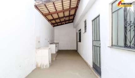 Casa à venda, 2 quartos, Nossa Senhora das Graças - Divinópolis/MG