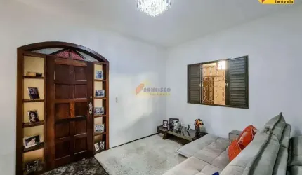 Casa à venda, 3 quartos, 1 suíte, 6 vagas, Nossa Senhora da Conceição - Divinópolis/MG