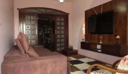 Casa à venda, 5 quartos, 3 suítes, 2 vagas, Interlagos - Divinópolis/MG