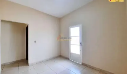 Casa à venda, 2 quartos, 1 vaga, Dona Rosa - Divinópolis/MG