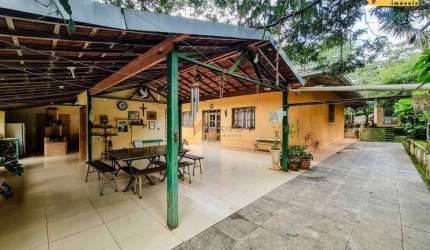 Chácara à venda, 4 quartos, 1 suíte, 10 vagas, Ermida - Divinópolis/MG