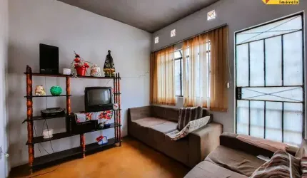 Casa à venda, 4 quartos, 1 vaga, Bom Pastor - Divinópolis/MG
