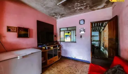 Casa à venda, 2 quartos, 1 suíte, 1 vaga, Vila Romana - Divinópolis/MG