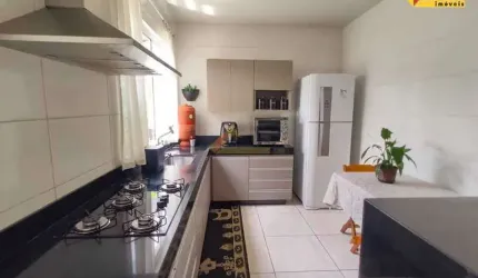 Casa à venda, 2 quartos, 2 vagas, Santa Rosa - Divinópolis/MG