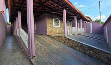 Casa à venda, 6 quartos, 1 suíte, 4 vagas, Ermida - Divinópolis/MG