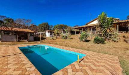 Sítio à venda, 3 quartos, 1 suíte, 2 vagas, Cacôco - Divinópolis/MG
