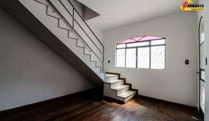 Casa à venda, 5 quartos, 1 suíte, 4 vagas, Bom Pastor - Divinópolis/MG