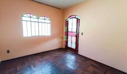 Casa à venda, 3 quartos, 2 vagas, Nossa Senhora das Graças - Divinópolis/MG