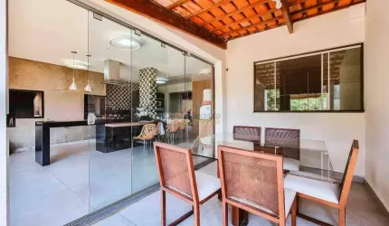 Casa à venda, 3 quartos, 1 suíte, 3 vagas, São Judas - Divinópolis/MG