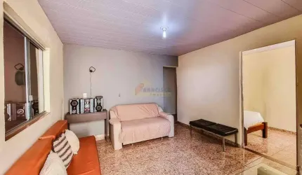 Casa à venda, 5 quartos, 1 suíte, 2 vagas, Santa Cruz - Divinópolis/MG
