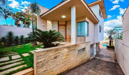Casa à venda, 4 quartos, 1 suíte, 4 vagas, São José - Divinópolis/MG