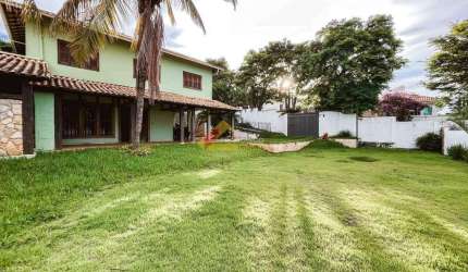 Casa localizada no bairro Bela Vista